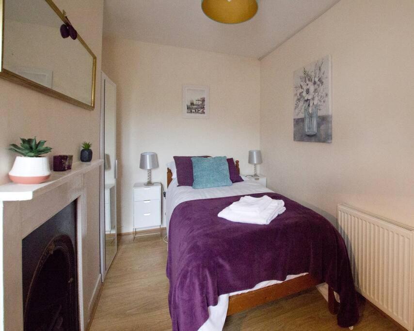 City Centre 4 Bedroom House Winchester Exterior photo